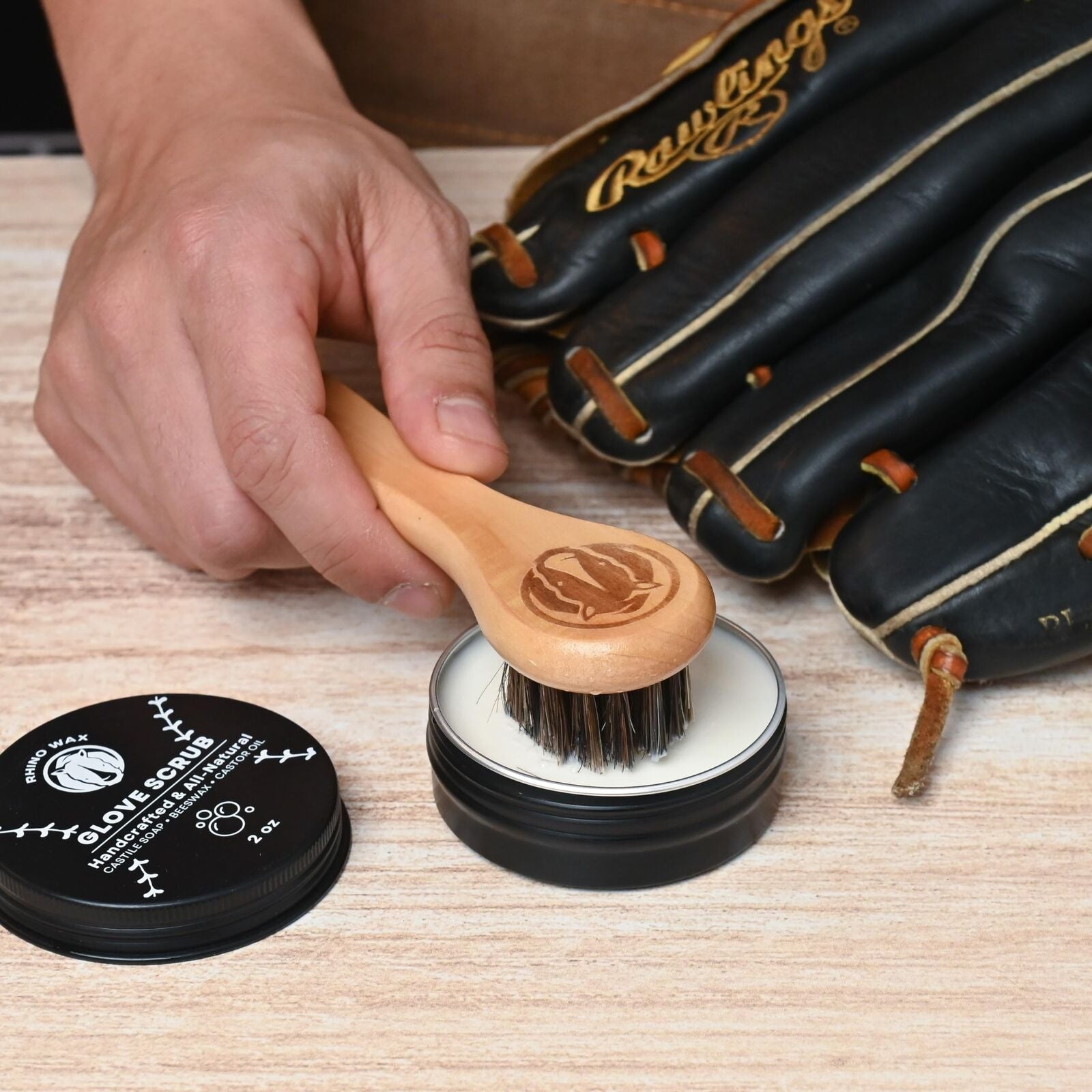 - Baseball Glove Scrub Kit - Deep Cleans Baseball or Softball Gloves with Pow...